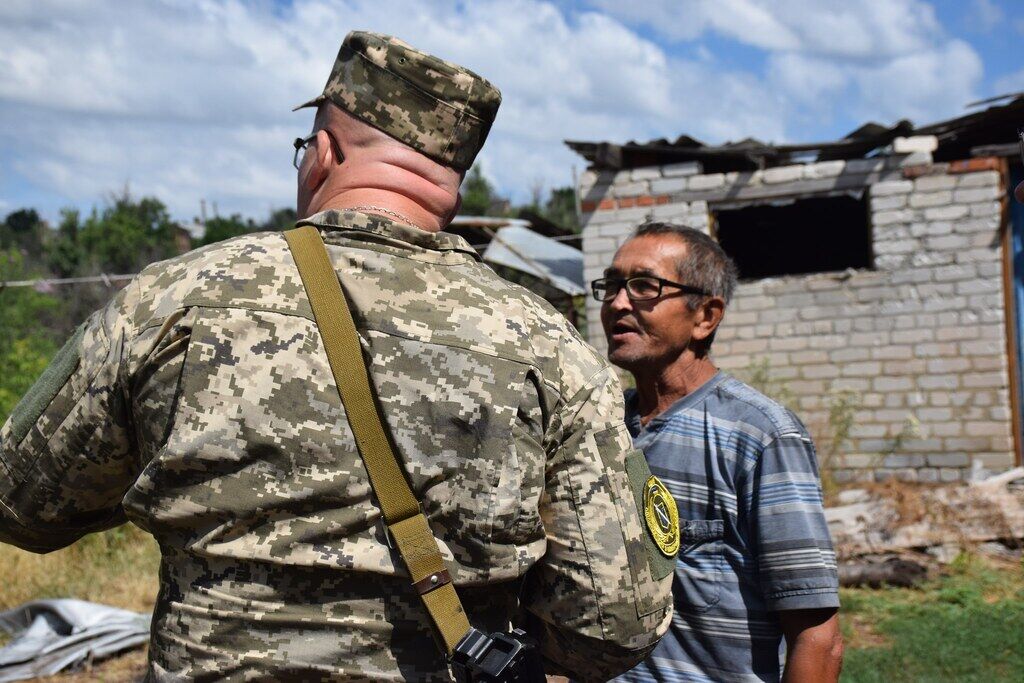 На Донбасі обстріляли наряд поліції: перші деталі