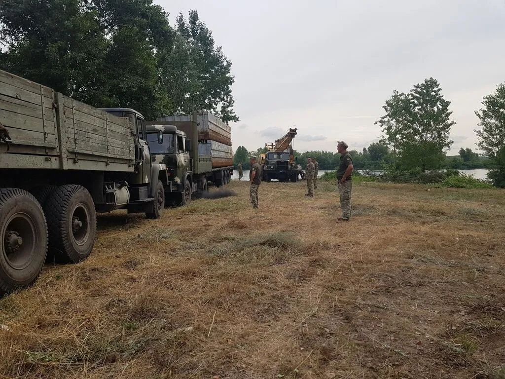 Будівництво військової переправи займе тиждень