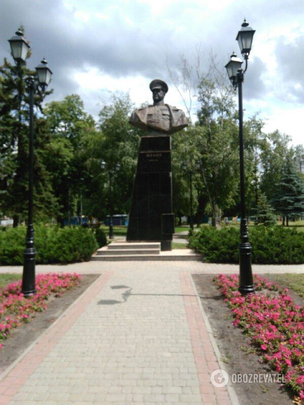 Памятник Жукову в Харькове