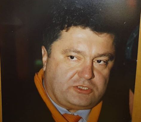 Петр Порошенко во время Оранжевой революции