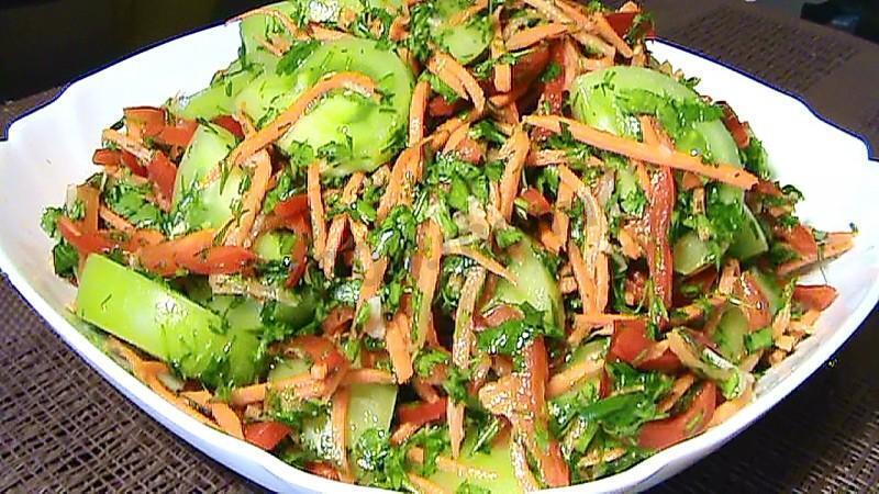 Три кращих рецепти дуже смачних овочевих салатів