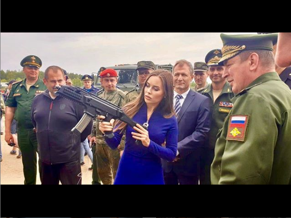 "Хочеш когось вбити?" Зірка КВН взяла в руки зброю і розлютила мережу