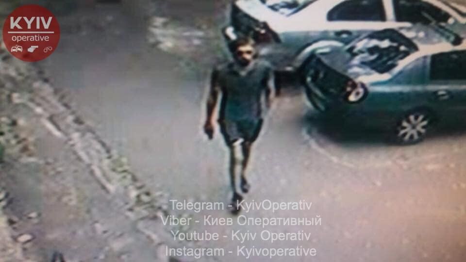 У Києві показали фото небезпечного педофіла