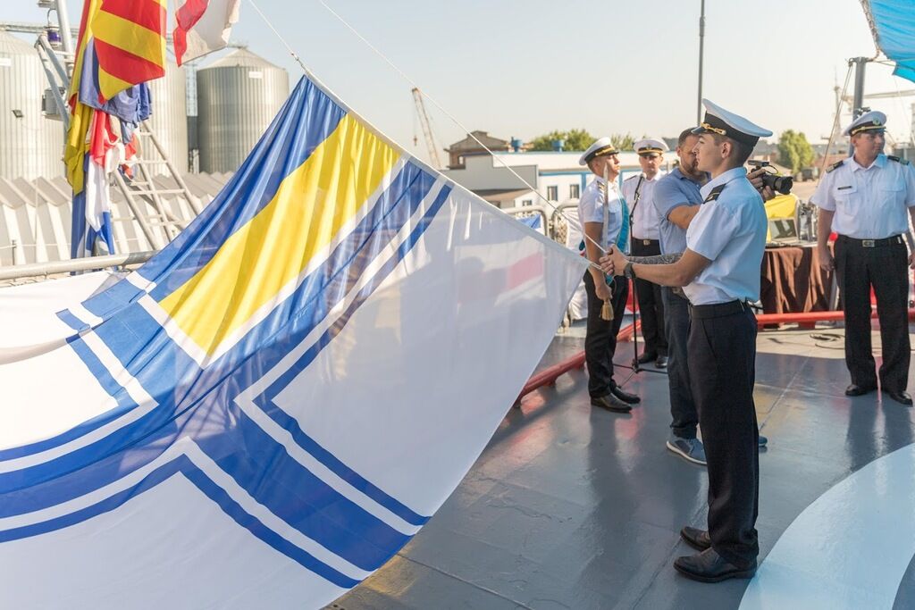 Филатов отметил 26-ю годовщину поднятия флага ВМСУ