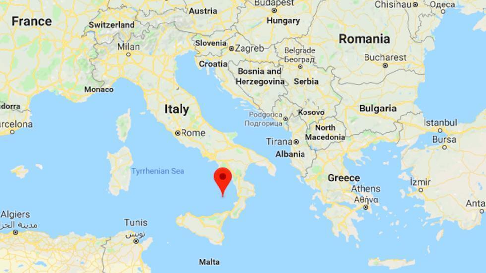 В Италии проснулся вулкан Стромболи: погибли туристы. Фото и видео