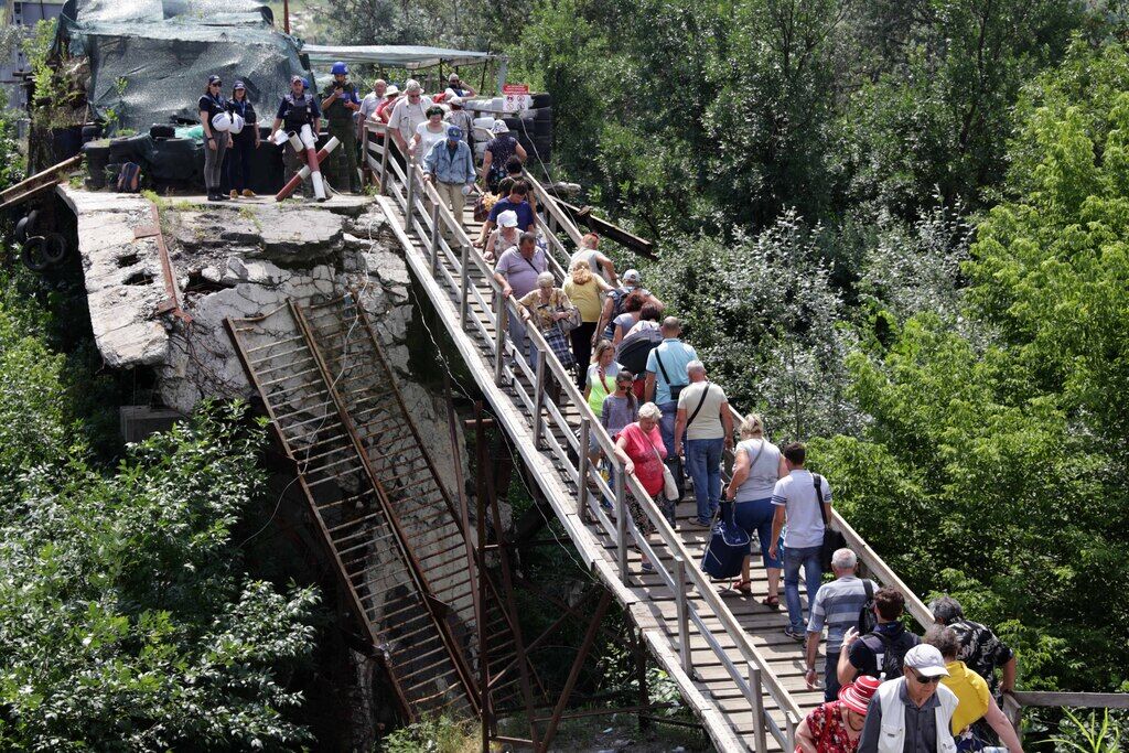 Міст у Станиці Луганській