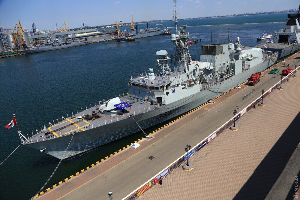 В Одесу зайшли кораблі НАТО