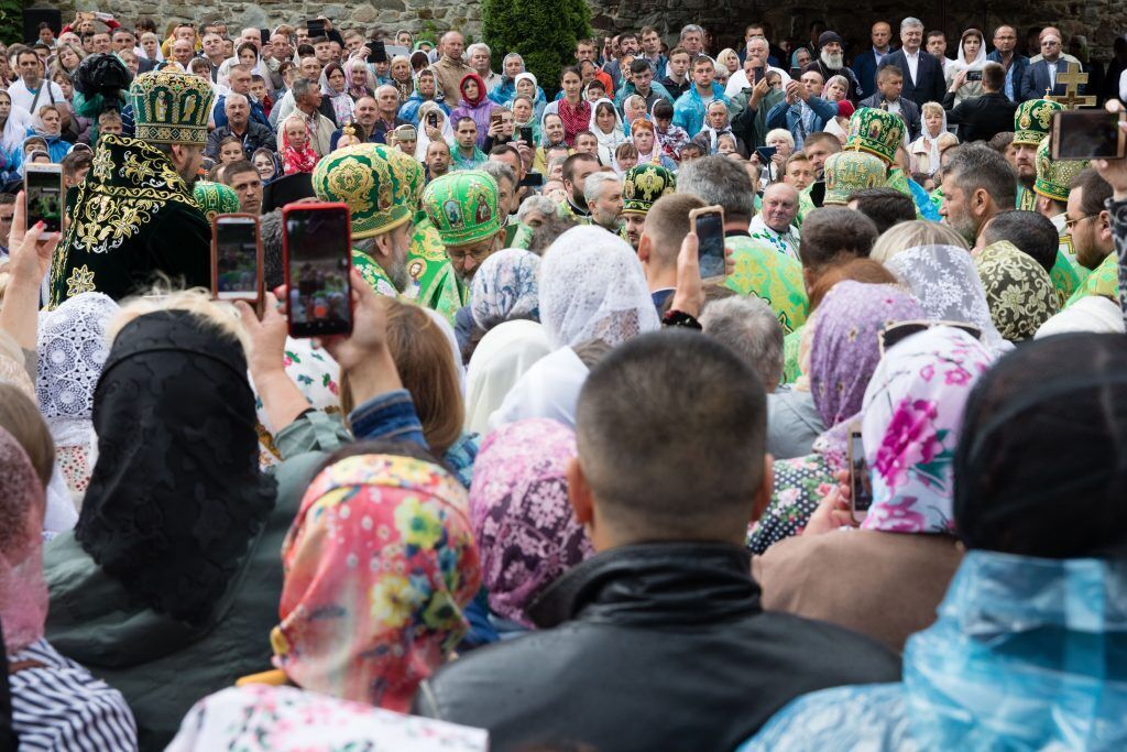 Петро Порошенко у Манявському монастирі