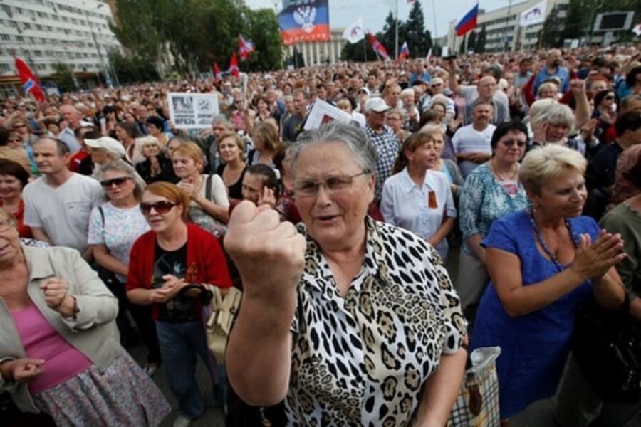 Пенсии для ''ДНР'' и ''ЛНР'': экономист рассказал, сколько задолжала Украина
