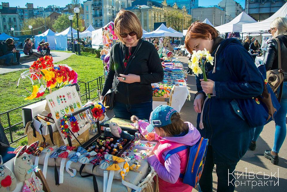 Історичний ярмарок на Контрактовій площі знов чекає на кращих виробників!
