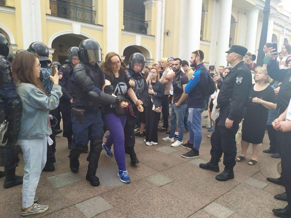 Масштабний мітинг у Москві: всі подробиці, фото і відео
