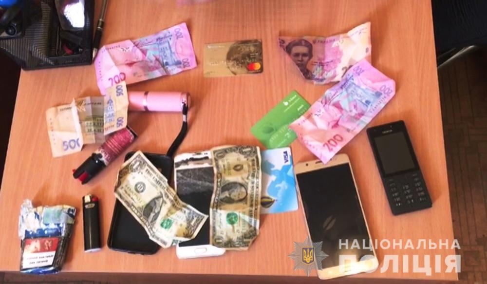 В Одесі чоловік викинув із балкона колишню дружину