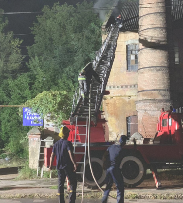 Пожар на заводе в Черновцах