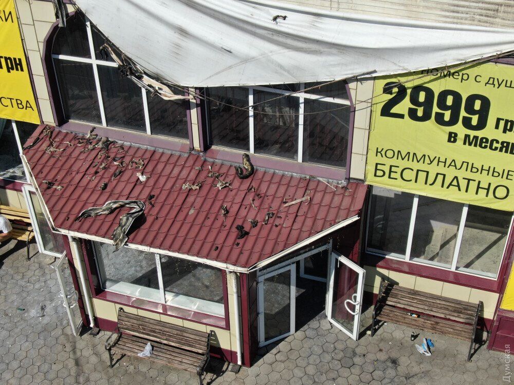 Горевший отель в Одессе сняли с дрона: опубликованы фото и видео