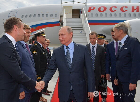 Владимир Путин прибыл с визитом во Францию
