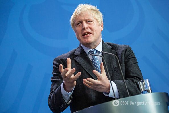 Джонсон резко выступил против России в "Большой восьмерке"