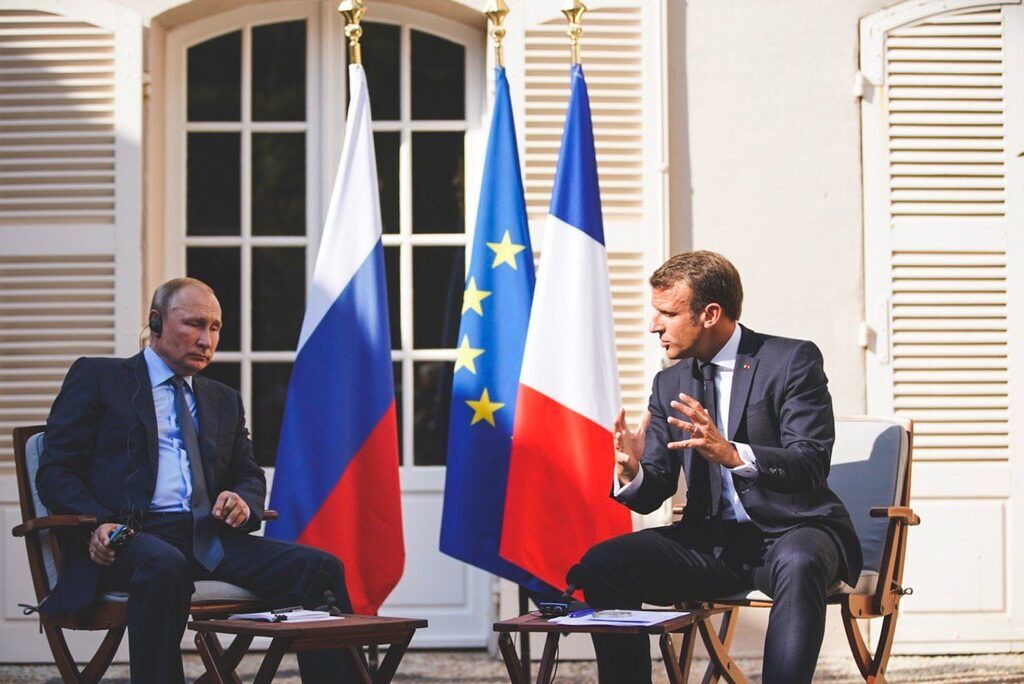 Макрон на встрече с Путиным 19 августа