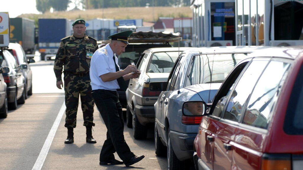 Євробляхерів штрафуватиме як ДФС, так і поліція