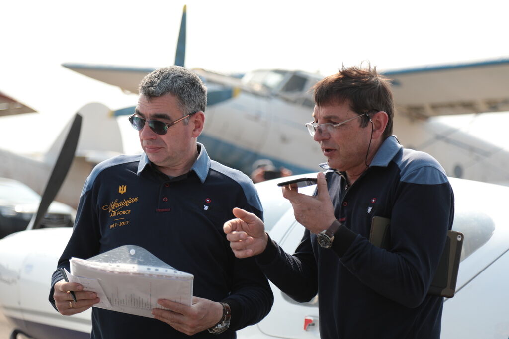 "Самолет резко пошел вниз": стало известно о новых опасных приключениях Комарова