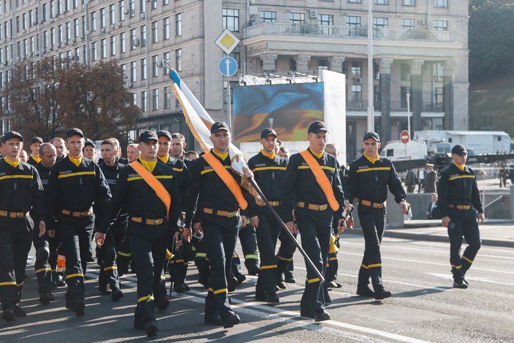 Два марша, забег в вышиванках и мегашоу: как Киев отпраздновал День Независимости