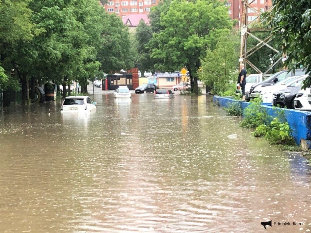 Владивосток затопило