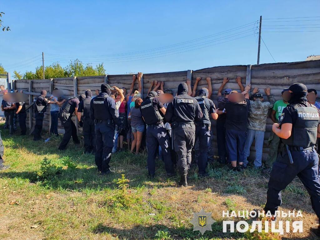 Под Харьковом избили съемочную группу