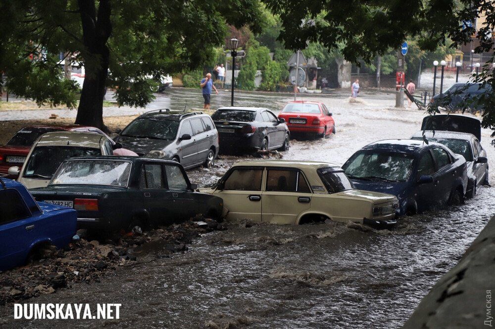 Наслідки шторму в Одесі