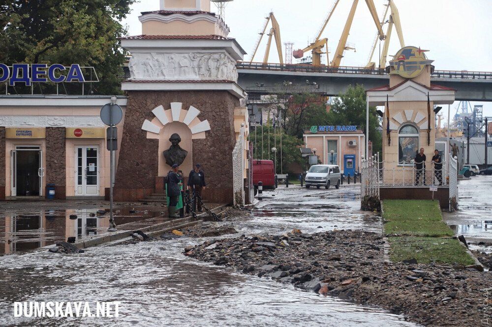 Последствия шторма в Одессе
