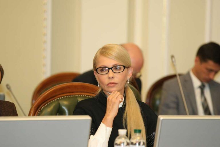 Тимошенко повернула легендарну зачіску: як змінювався імідж леді Ю