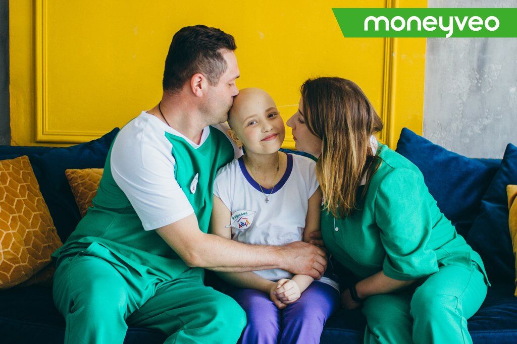 Moneyveo устроила фотосессию для онкобольных детей из "Дачи"