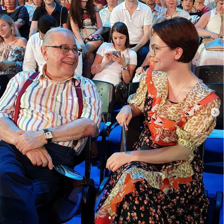 Петросян засветился на "Новой волне" с молодой любовницей: появилось видео