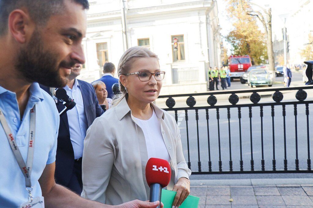 Тимошенко вернула легендарную прическу: как менялся имидж леди Ю