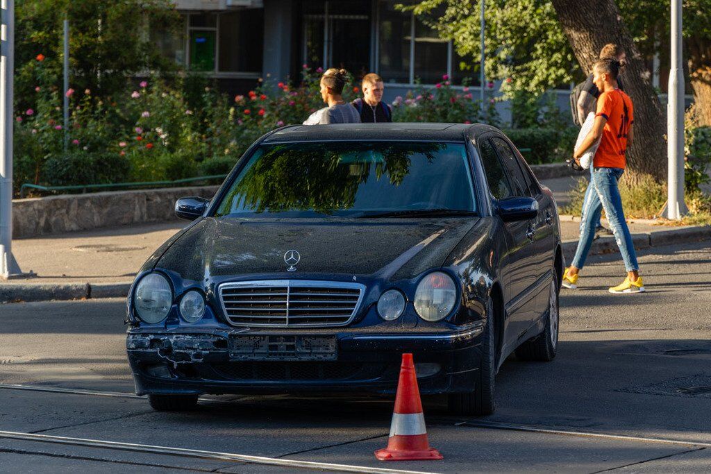 В Днепре возле строительной академии произошло ДТП