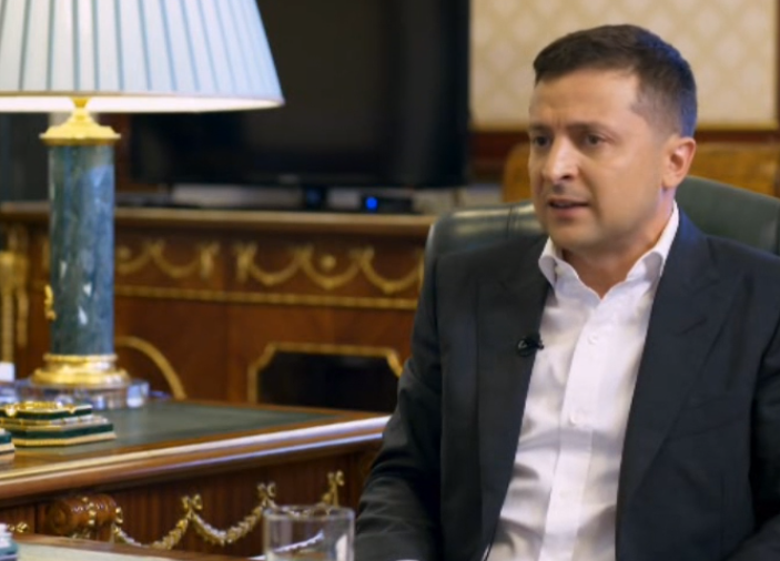 Зеленский дал интервью к 100 дням президентства