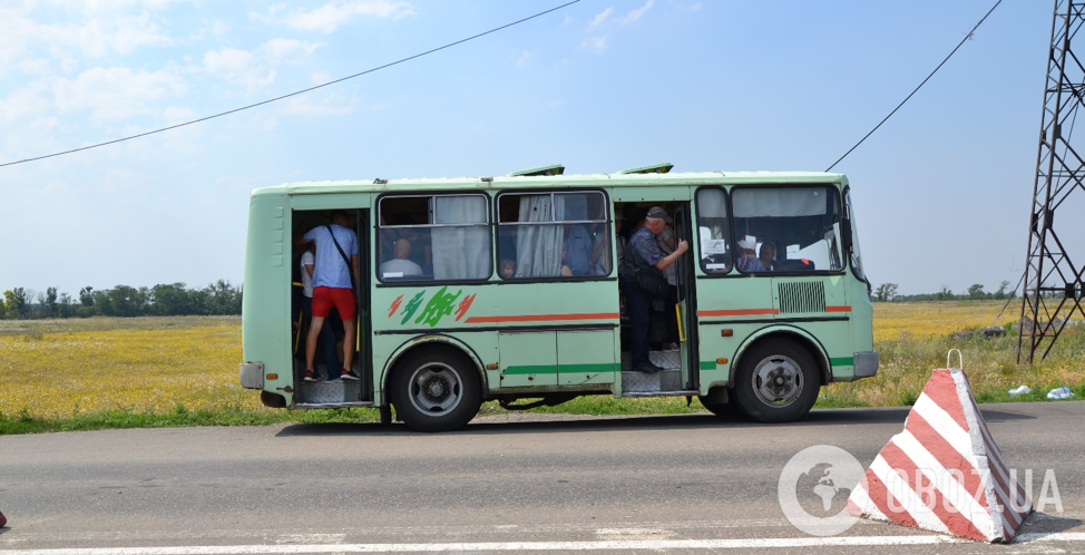 На пунктах пропуска начали жестко прессовать водителей