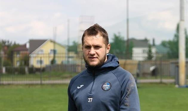 Экс-вратарь сборной Украины по футболу дисквалифицирован за расизм