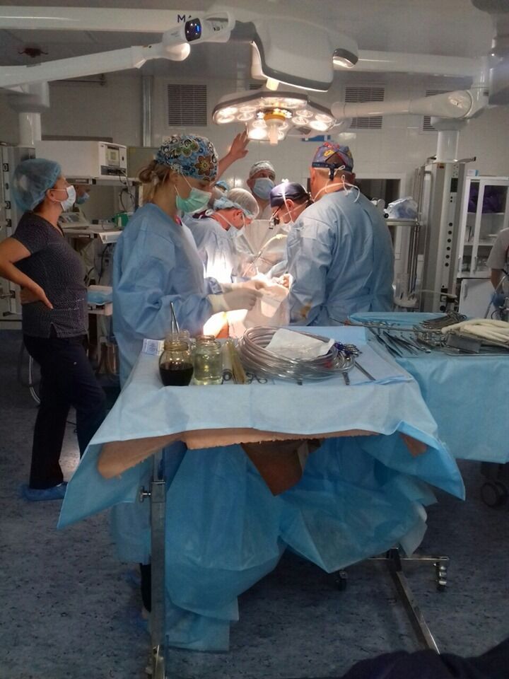 Вагітній з Вінниці провели унікальну операцію на серці