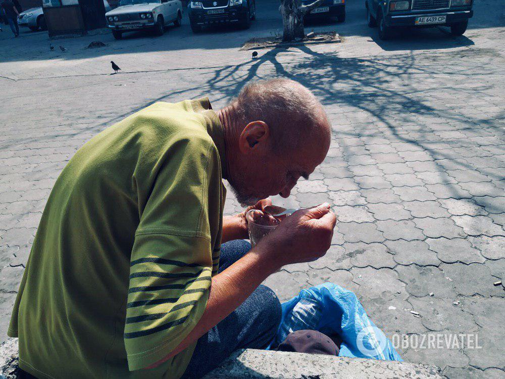 Где в Днепре бесплатно кормят голодающих