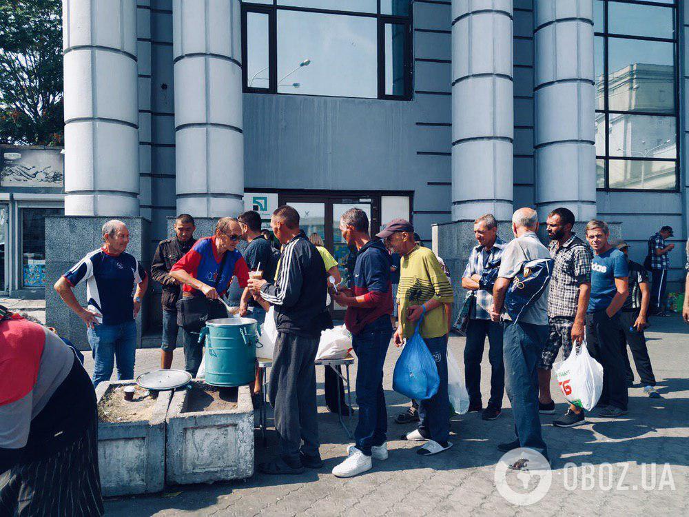 Де в Дніпрі безкоштовно годують тих, кому немає чого їсти