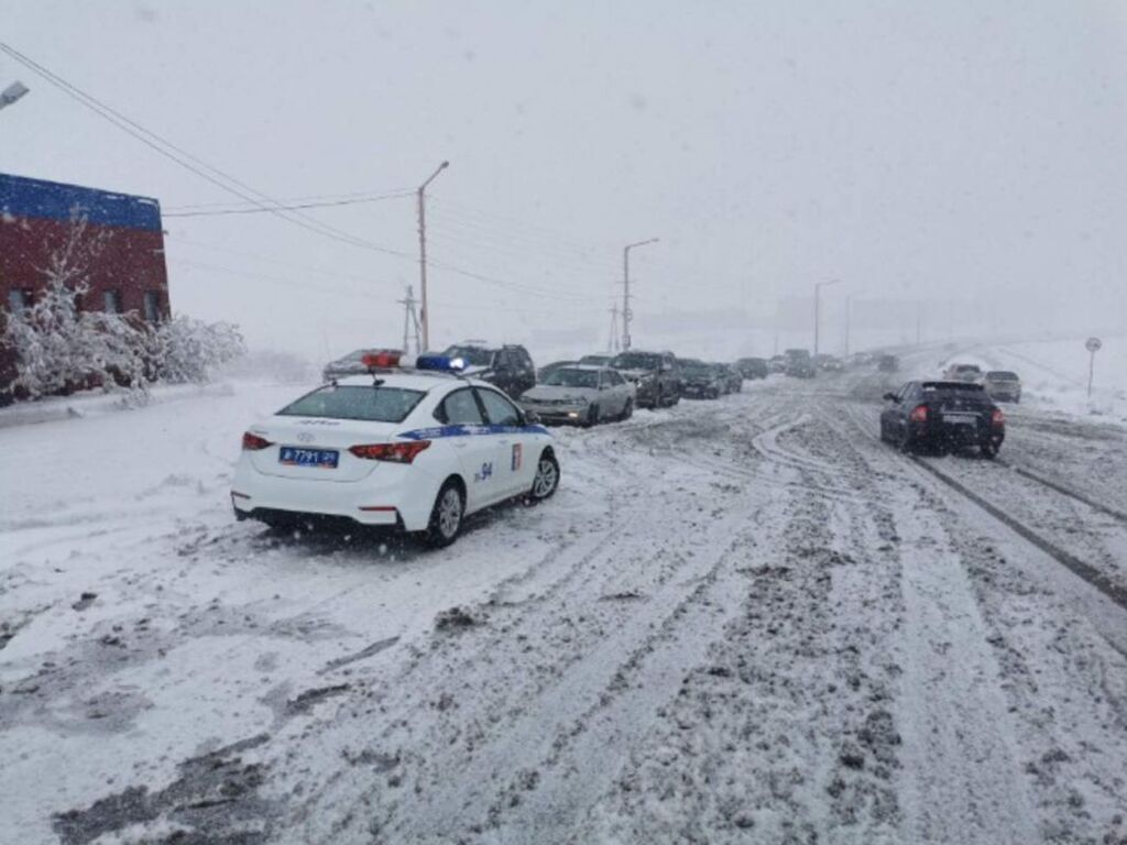 Норильск засыпало снегом