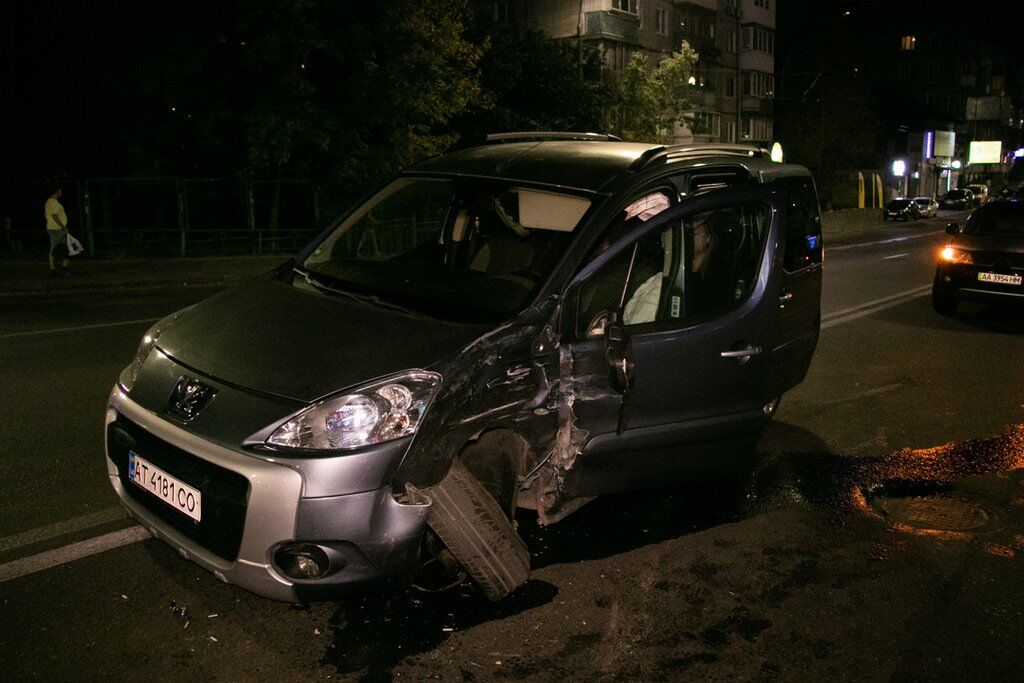 В Соломенском районе Киева, на улице Вадима Гетьмана, произошло ДТП