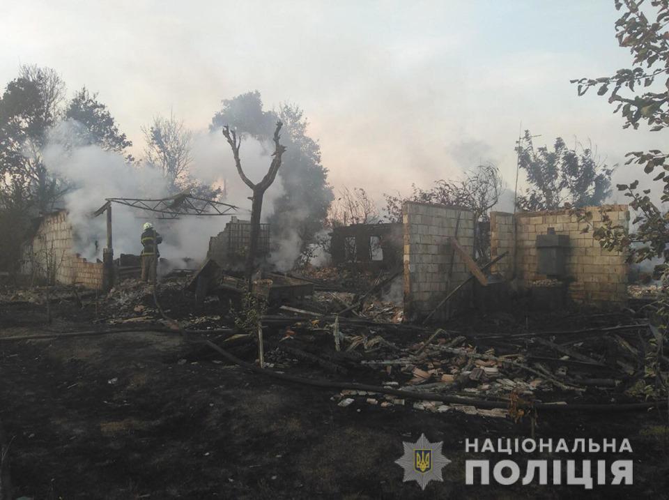 В селе Любимовка Вышгородского района Киевской области вспыхнул крупный пожар