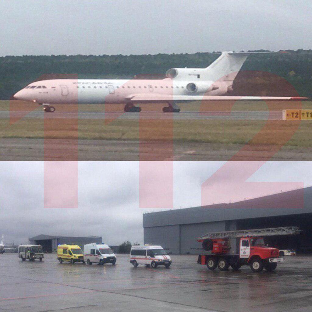 В России у самолета в небе отказал двигатель