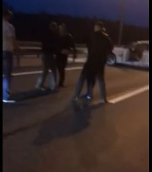 В России водителю во время драки на дороге откусили ухо
