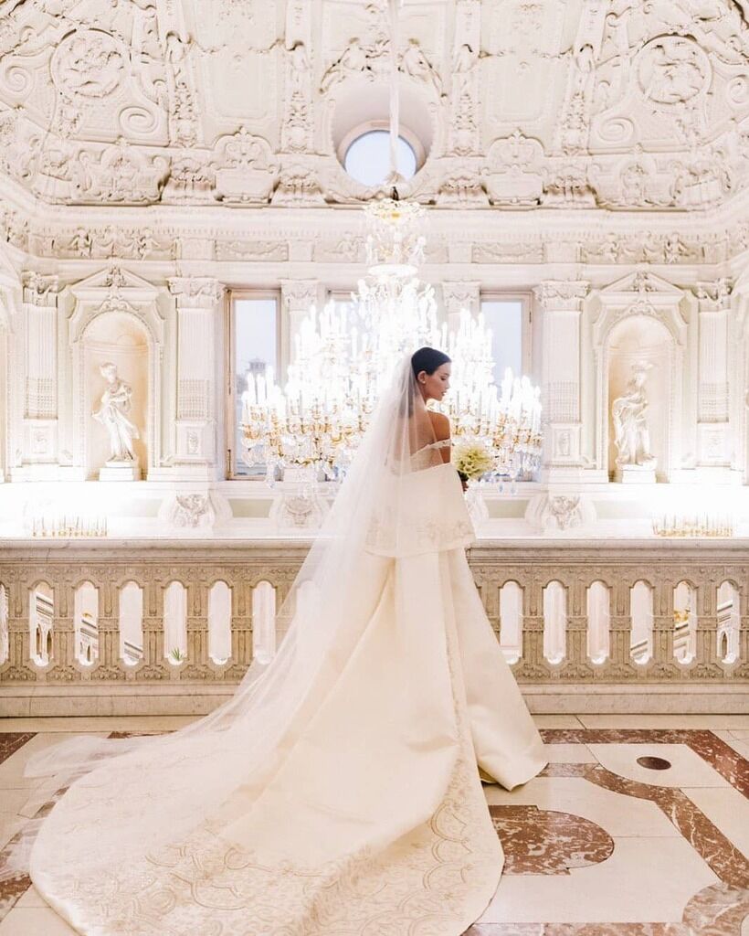 Пауліна Андрєєва у весільній сукні