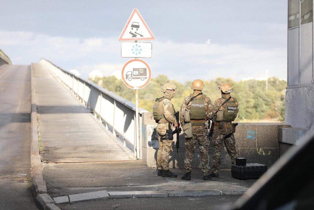 В Киеве чуть не взорвали мост Метро