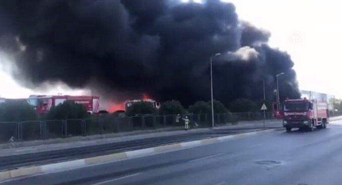 В Турции взорвался химзавод