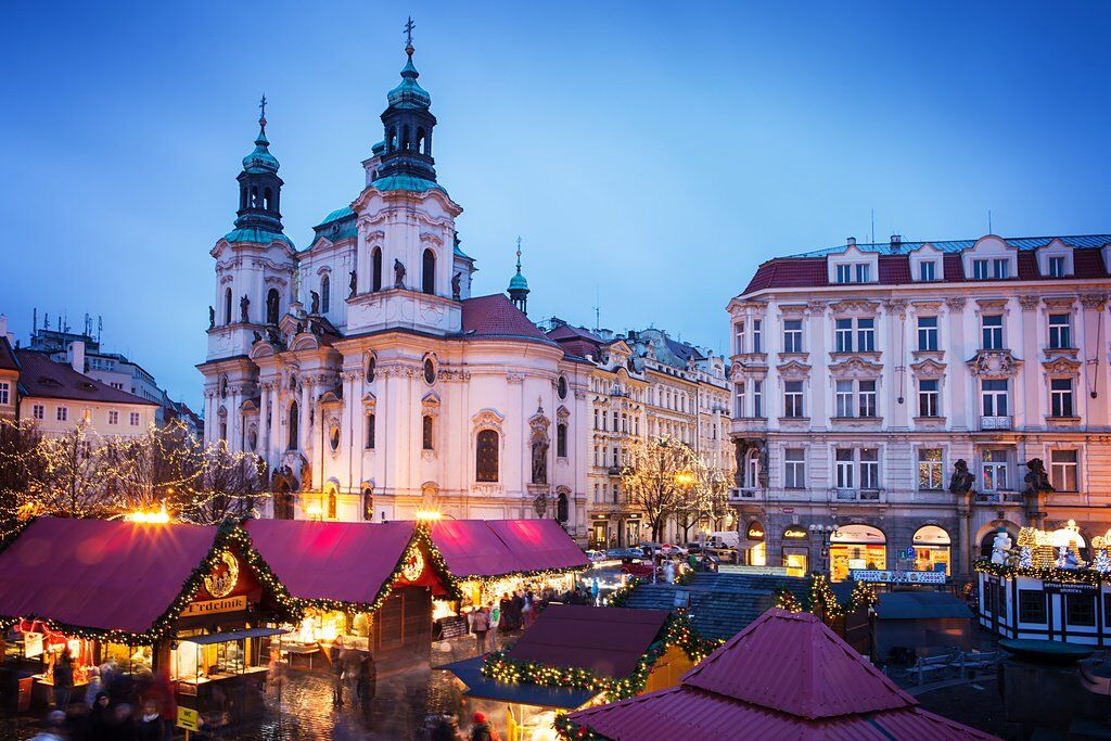 Куда летишь на Новый год? SkyUp запустил доступные рейсы в Чехию