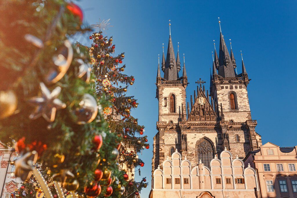 Куда летишь на Новый год? SkyUp запустил доступные рейсы в Чехию