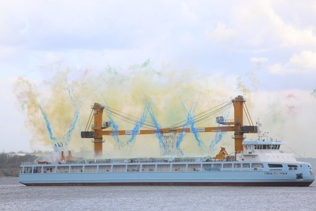 "Нибулон" построил крупнейшее судно и ставит рекорды по речным перевозкам